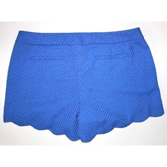 Elle Scalloped Hem Blue Textural Summer Shorts - Picture 3 of 3